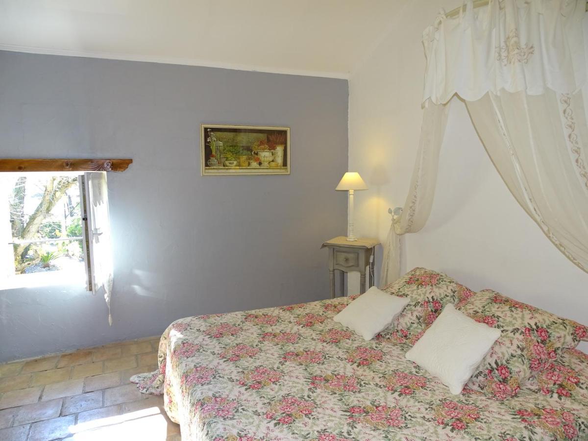 Bastide Des Princes B&B Caderousse Eksteriør billede