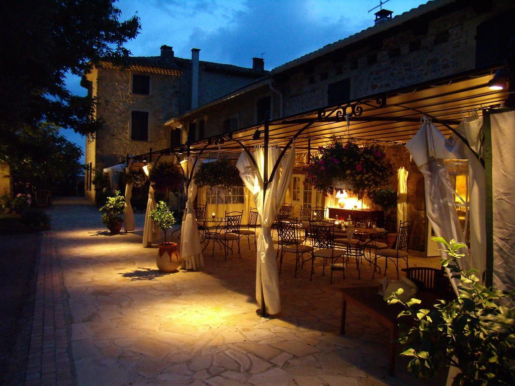 Bastide Des Princes B&B Caderousse Eksteriør billede