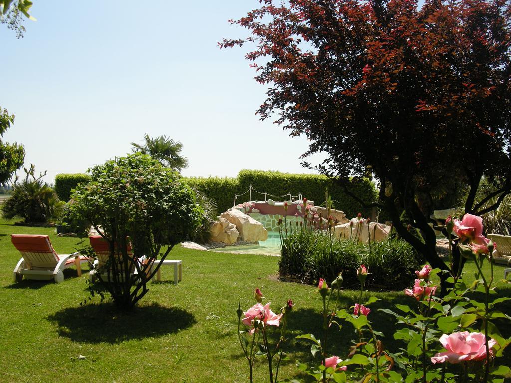 Bastide Des Princes B&B Caderousse Eksteriør billede