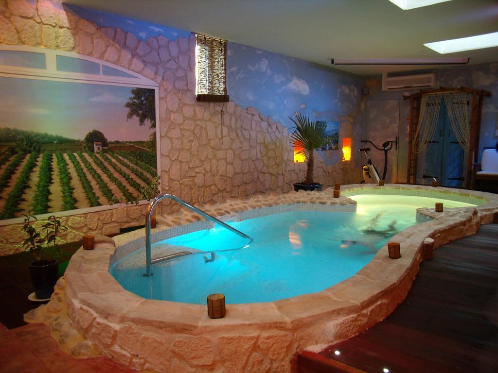 Bastide Des Princes B&B Caderousse Eksteriør billede