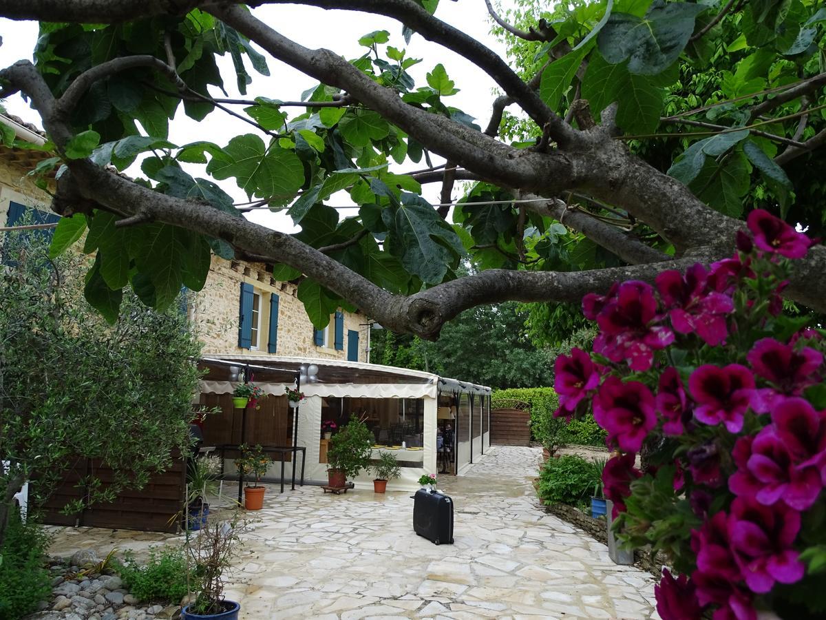 Bastide Des Princes B&B Caderousse Eksteriør billede